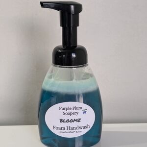 Bloomz Purple Plum Soapery Foam Handwash-8.5 oz